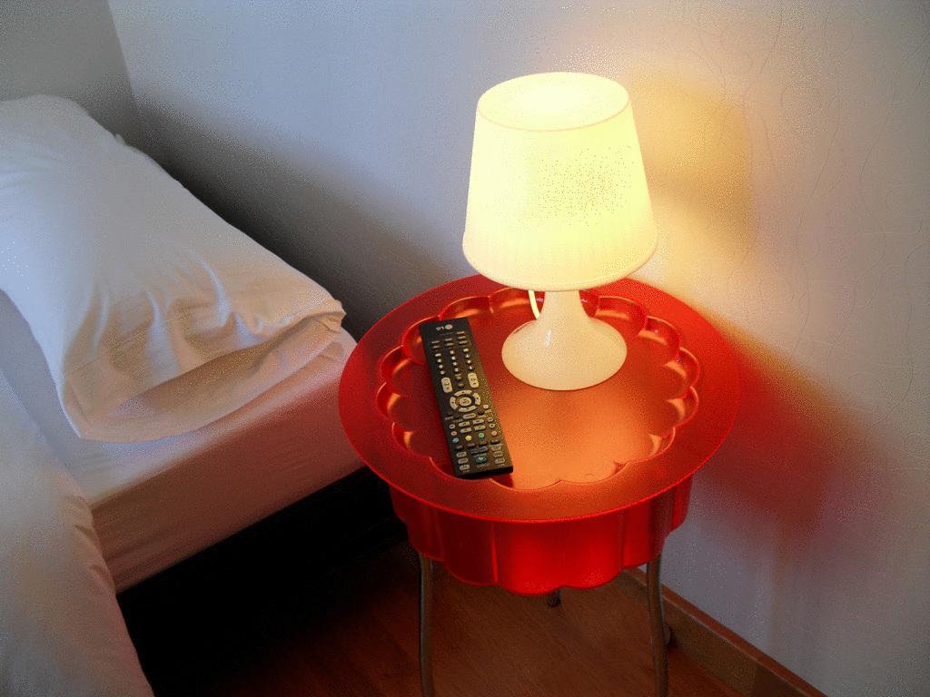 Hotel Ofi A Coruna Bilik gambar